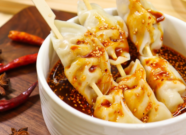 覆蓋家庭客群，注重“堂食+外賣”雙渠道